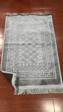 Premium Islamic Prayer Rugs for Ramadan&Eid