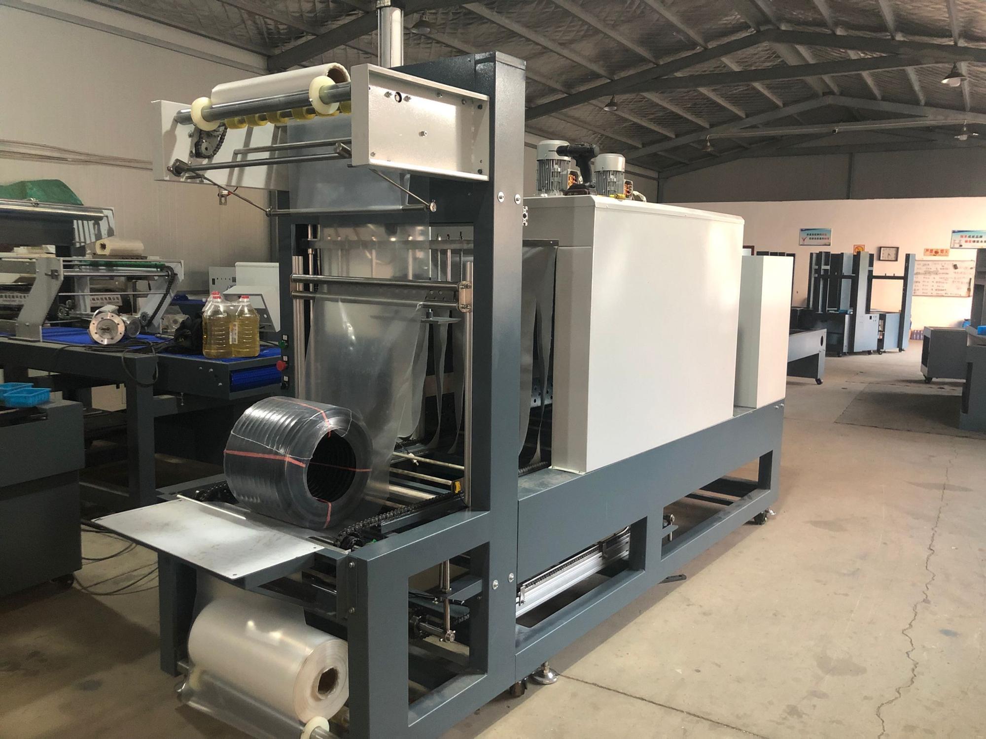 heat shrinking food packing machine/soft PVC hose packing machine/PET bottle thermo shrink packing machine