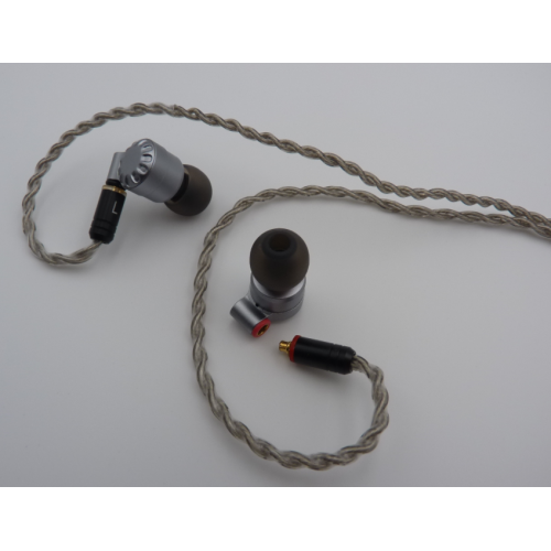 Monitor Earbud dengan Driver Ganda &amp; Kabel MMCX yang Dapat Dilepas