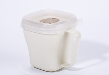 plastic cup with lid lunch cup juice cup