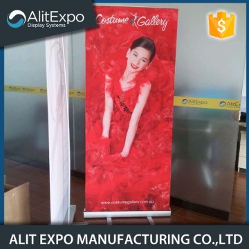 Retractable promotional advertising roll up banner