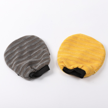 Microfiber wheel wash mitt