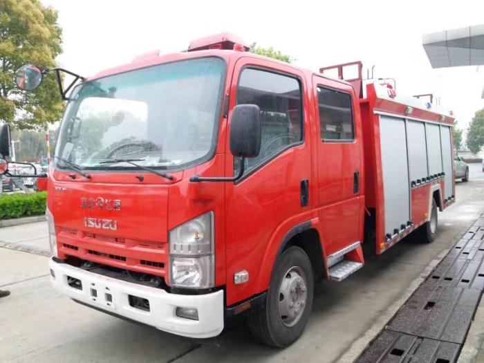 Isuzu 6ton Fire Truck 1