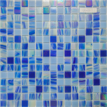 虹色の青いガラスキラキラモザイクスイミングプールタイル
