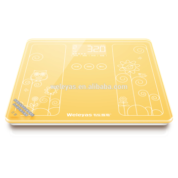 Electronic body scale with strain gauge sensor system