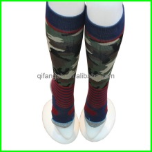 Mens crew length acrylic medium cushion ski socks