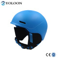 Casco da sci con shell blu per gli sport invernali