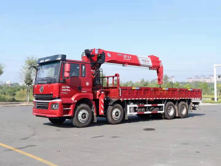 شاحنة CLW 8x4 Crane ، شاحنة Crane من نوع الديزل