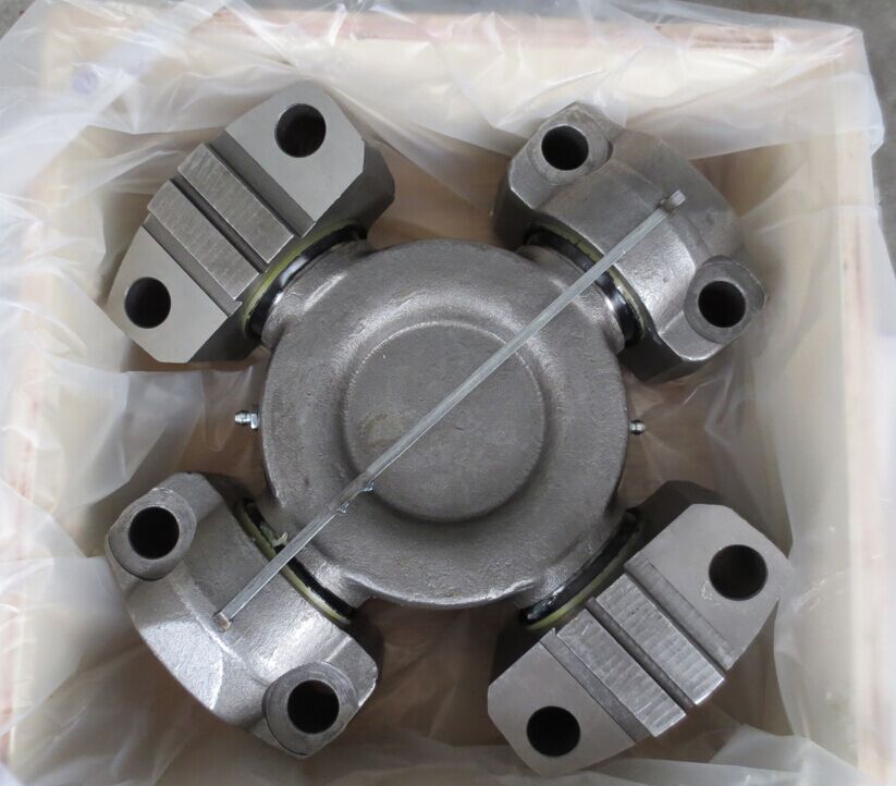 418-20-32620 spider Universal Joint for Wheel loader WA320-7