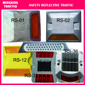 plastic reflective road stud