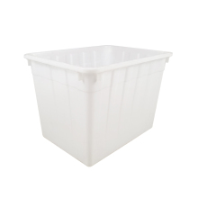 High capacity plastic aquatic tank