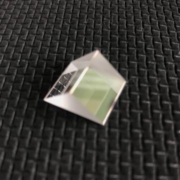 Optical roof prism binoculars