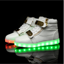 Sapatos de pele brilhante LED grandes tamanho botas altas de topo