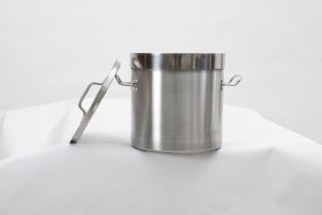 Heavy bottom stainless steel stockpot