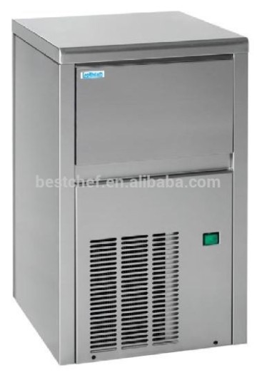 Crushed snow ice machine maker