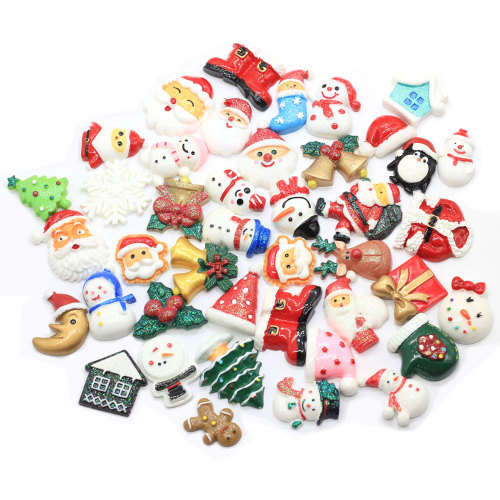 Vente en gros Lot De Noël Mignon Kawaii Flatback Résine Cabochons Assortis De Résine De Noël Décoration Slime Charms Artisanat Cabines De Vacances