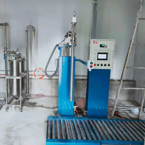 6 Head liquid Filling Equipment In Parkistan