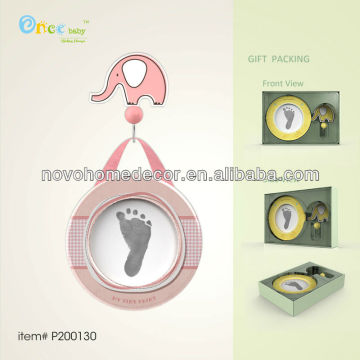 pink mini hanging photo frames