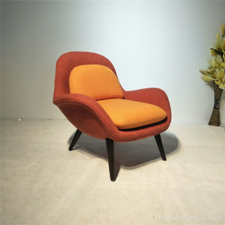 Swoon Lounge Chair di Space Copenaghen