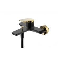 Mezclador de agua cuadrado de lluvia personalizado Caño termostático de presión de 3 vías Juego de baño expuesto Grifo de ducha negro mate termostático de pared