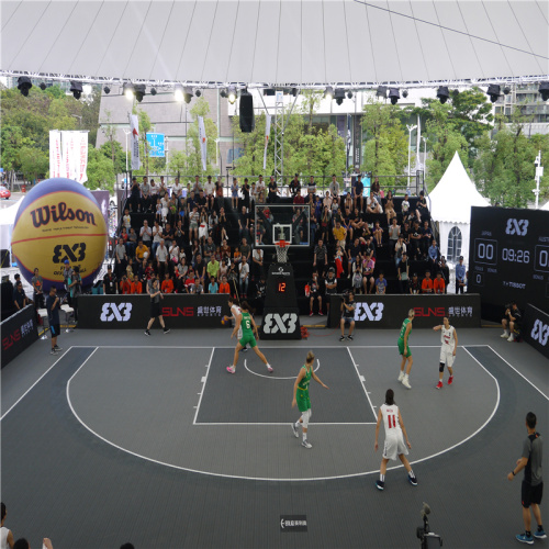 Piso de la cancha de baloncesto sintético de plástico al aire libre de enlaces