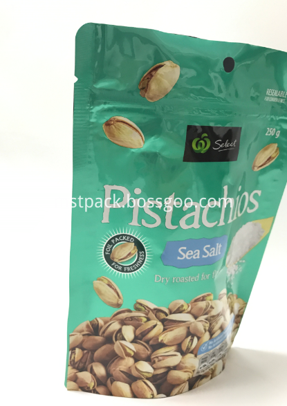 Nut packaging bag