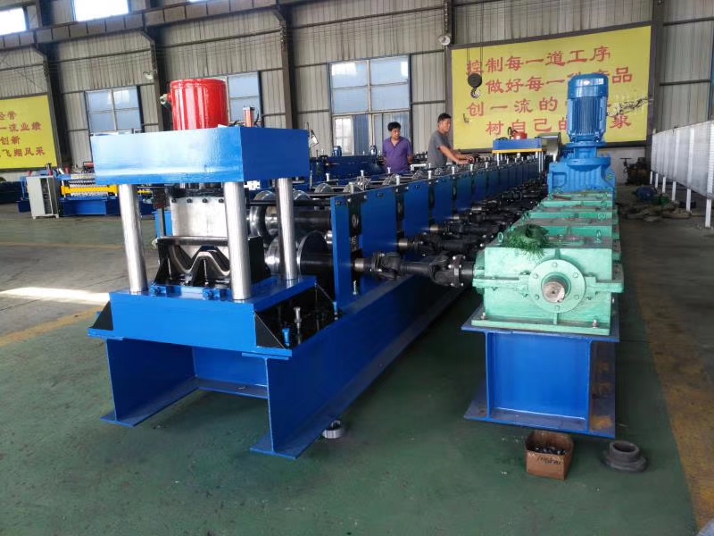 Steel barrier highway guardrail machine manufacturers