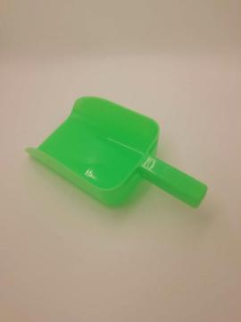 Plastic feeding hopper scoop shovel for swine?