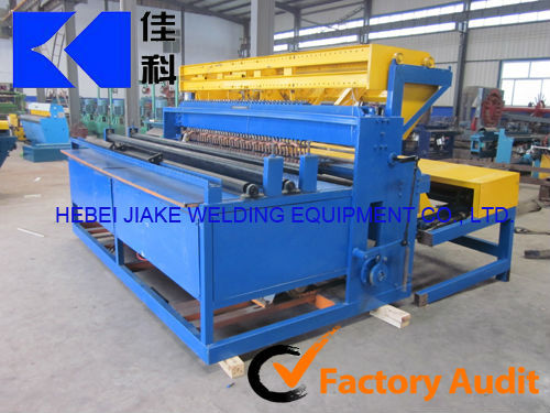 High quality galvanized fence mesh making machine factory