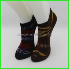 Jacquard knitted fancy patterned ankle socks
