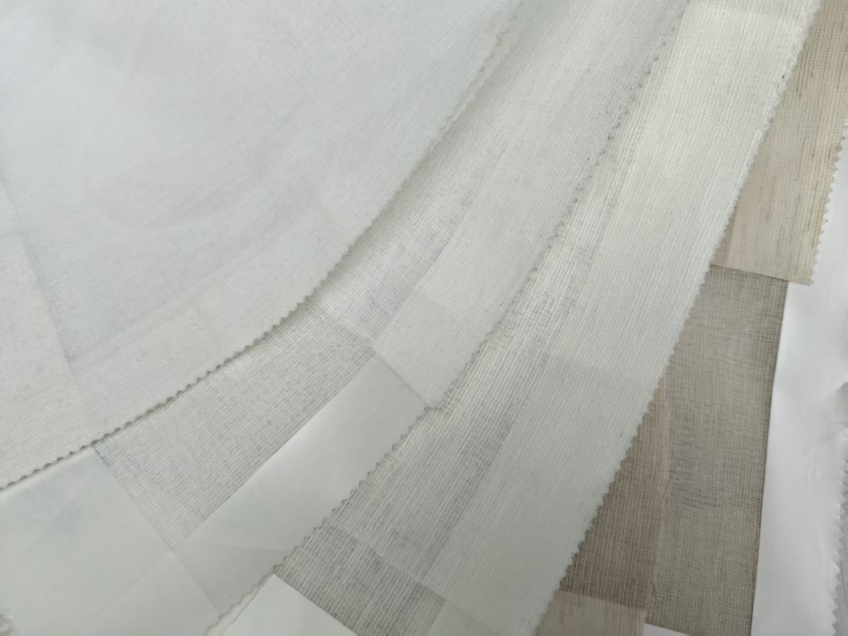 בד שקוף sheer fabric