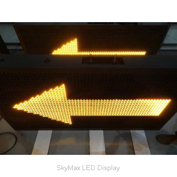 yellow messege moving led sign outdoor