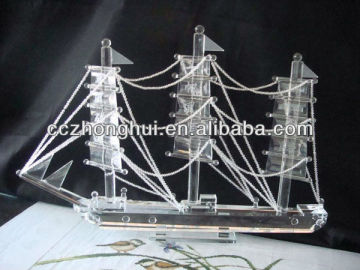 Personalize crystal ship model