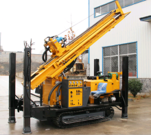 mobiling tractor-mounted trailer water well drill rig