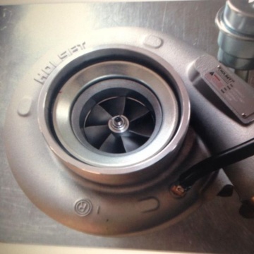 turbocharger 4037633 HX55W