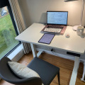 White home office adjustable desk