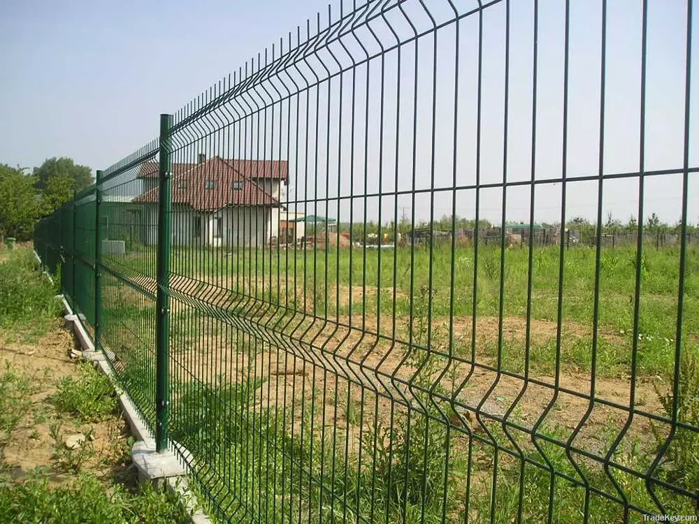 welded wire mesh fence