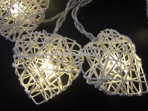 led christmas lights with rattan heart for christmas