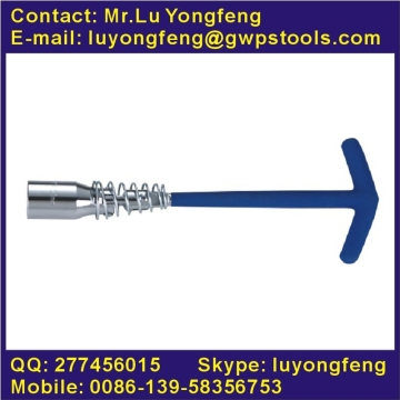 Universal spark plug socket wrench