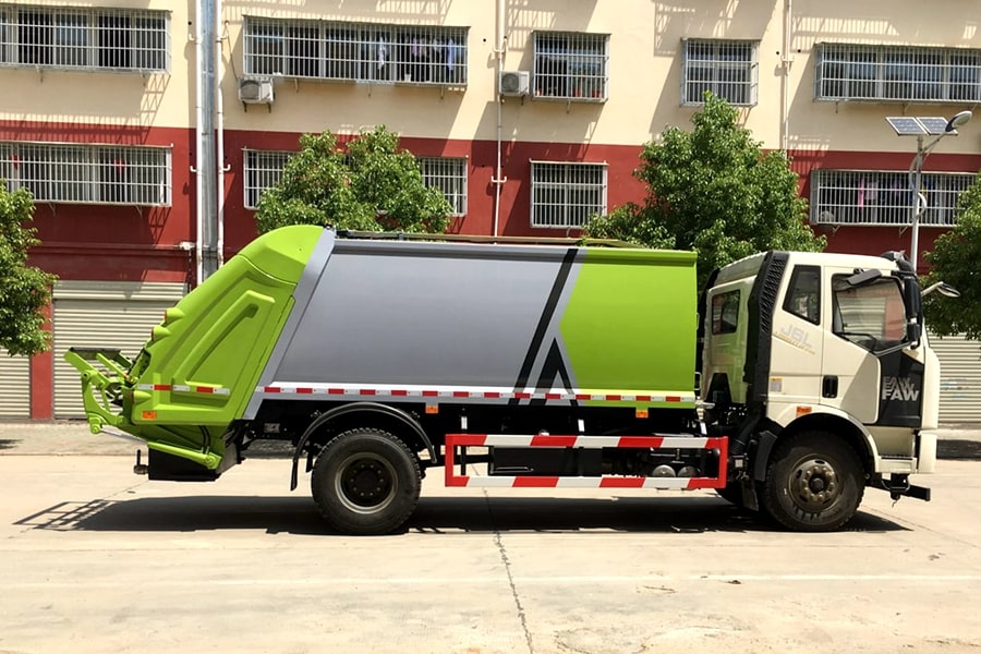 Waste Industries Truck Manufacturer