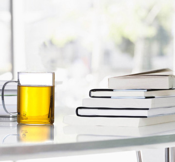 Glass cup with handle