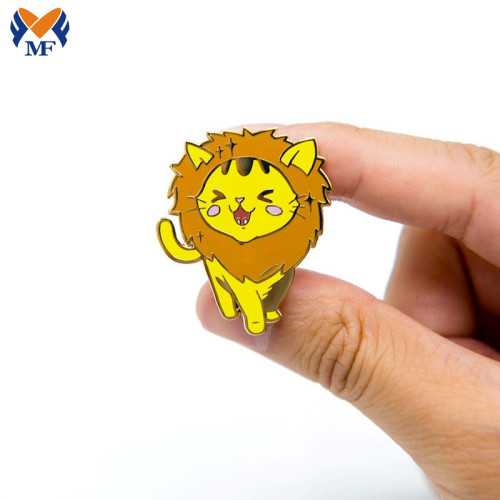 Cadeau de vacances en métal personnalisé Lion chat émail broche