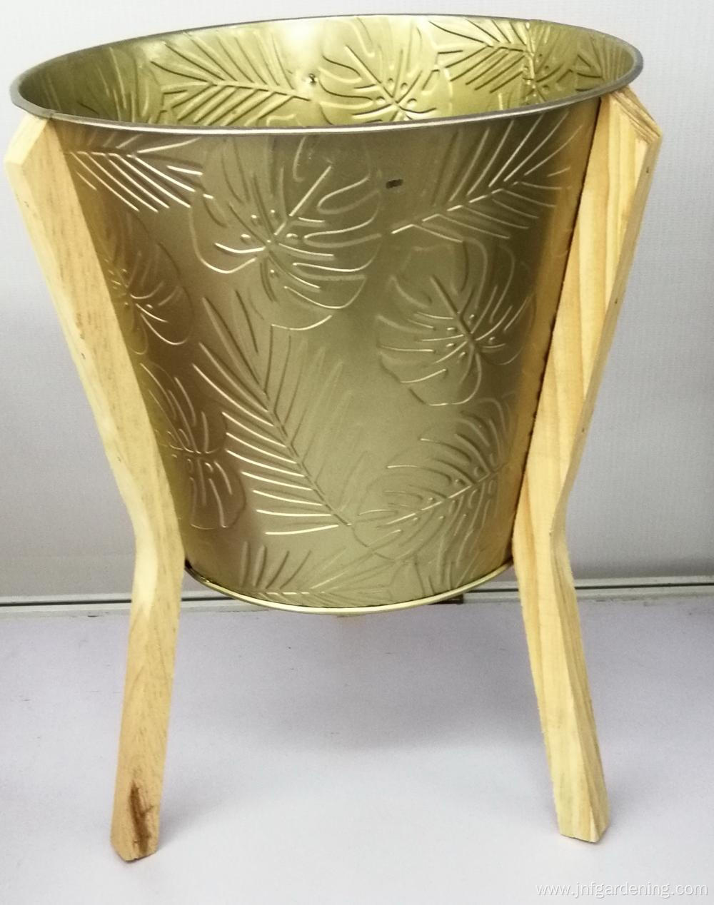 Golden stamping flower bucket