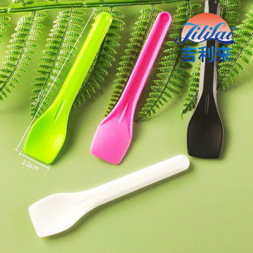 Stylish Plastic Ice Cream Spoons Set