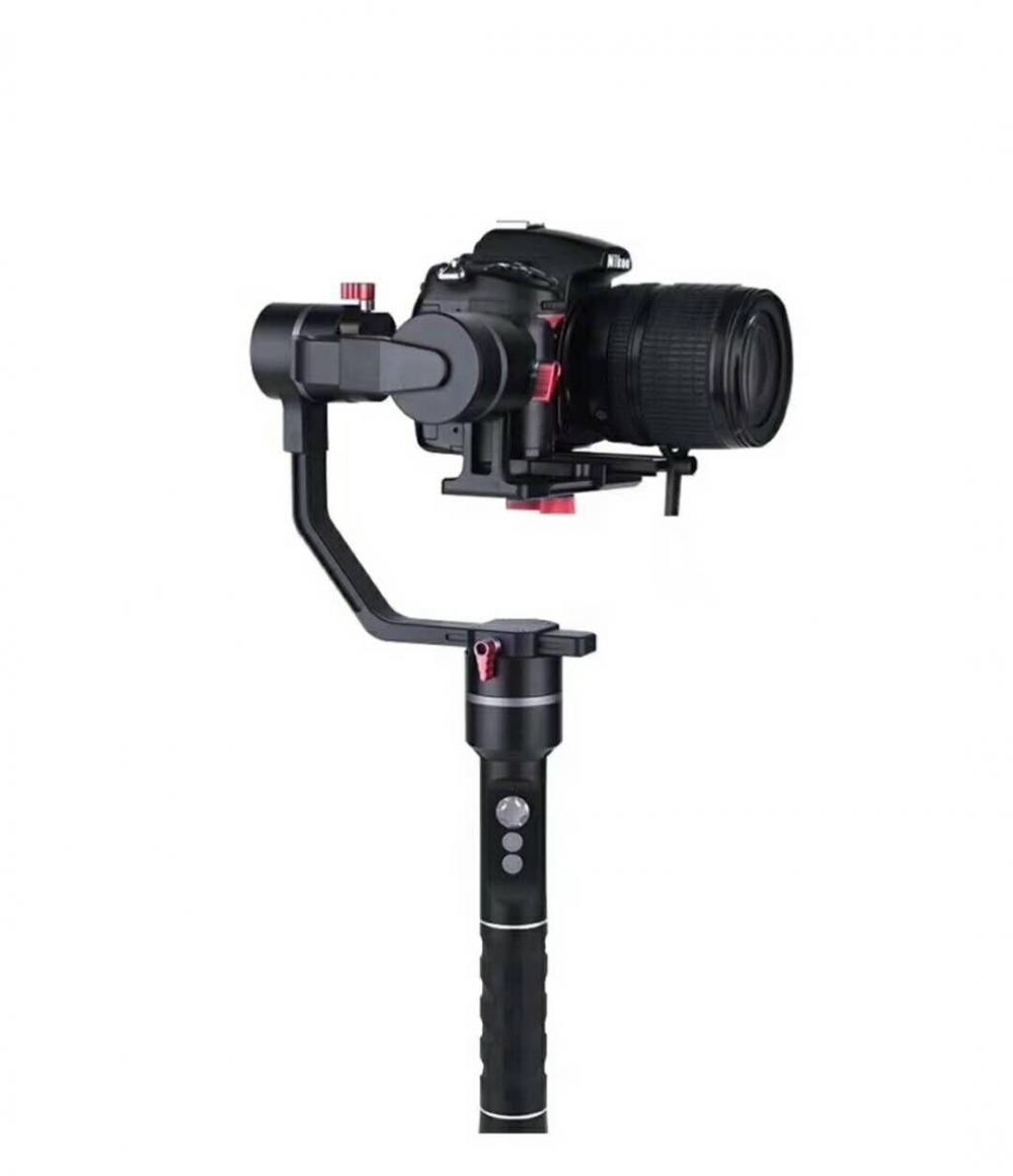 High-precision video camera steadicam