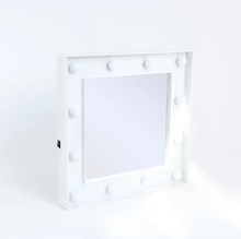 Rectangle Blanc Miroir de Courtoisie avec Ampoule - Le Fabricant