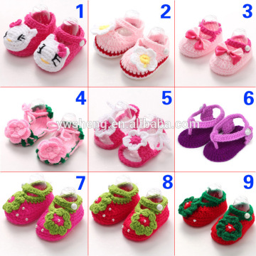 Fashion Hand crochet baby shoes wholesale cute handmade crochet knitting baby shoes flower crochet baby girl shoes