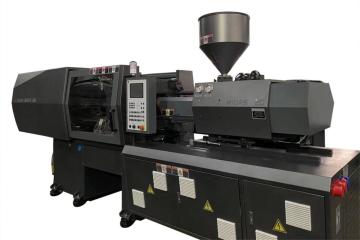 Injection molding machine for PE fitting 4 cavities