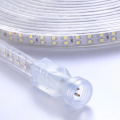 Bande lumineuse à LED avec une carte de circuit imprimé flexible