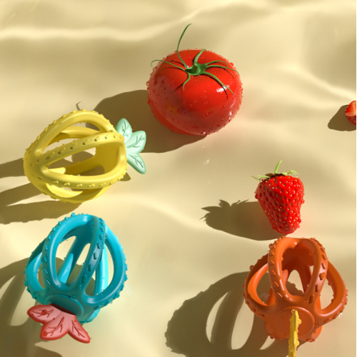 Meerdere texturen Strawberry -vorm Siliconen kinderziektebal